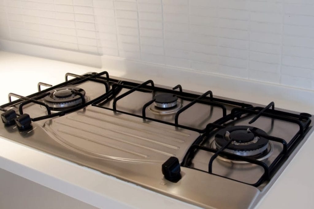  3 burner gas stove/ hob installed on the countertop