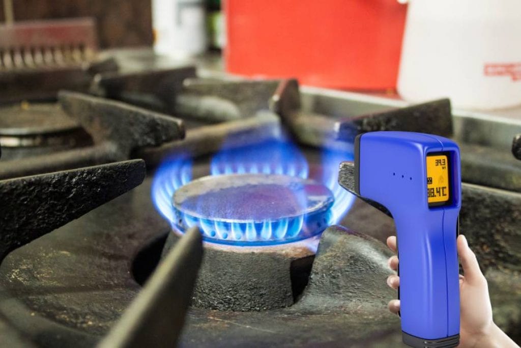 Checking gas stove flame temperature with Infrared Thermometer